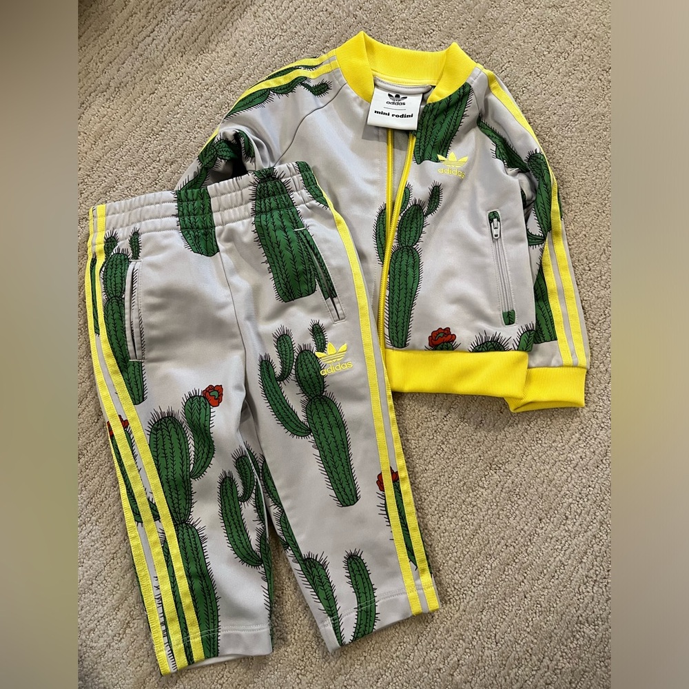 Mini Rodini x Adidas Baby TrackSuit!
